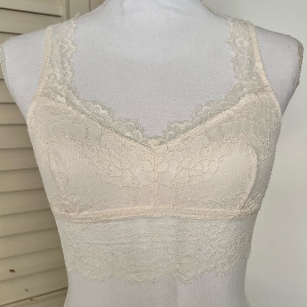 dainty cream lace bralette NWOT